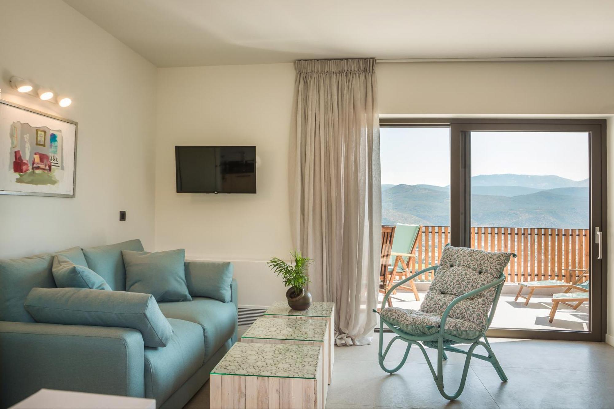 Harmony Suites Χελμάτα Δωμάτιο φωτογραφία