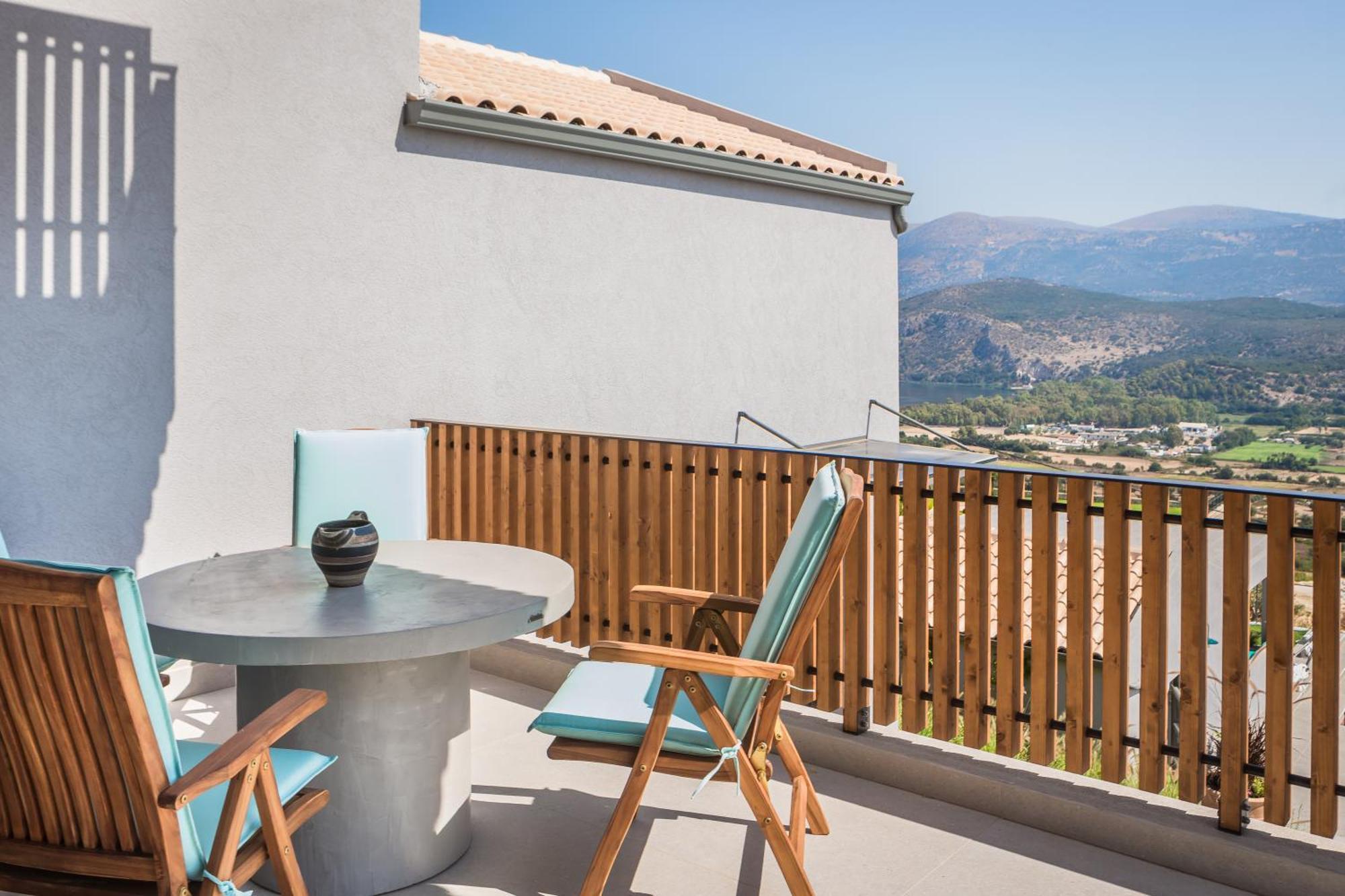 Harmony Suites Χελμάτα Δωμάτιο φωτογραφία