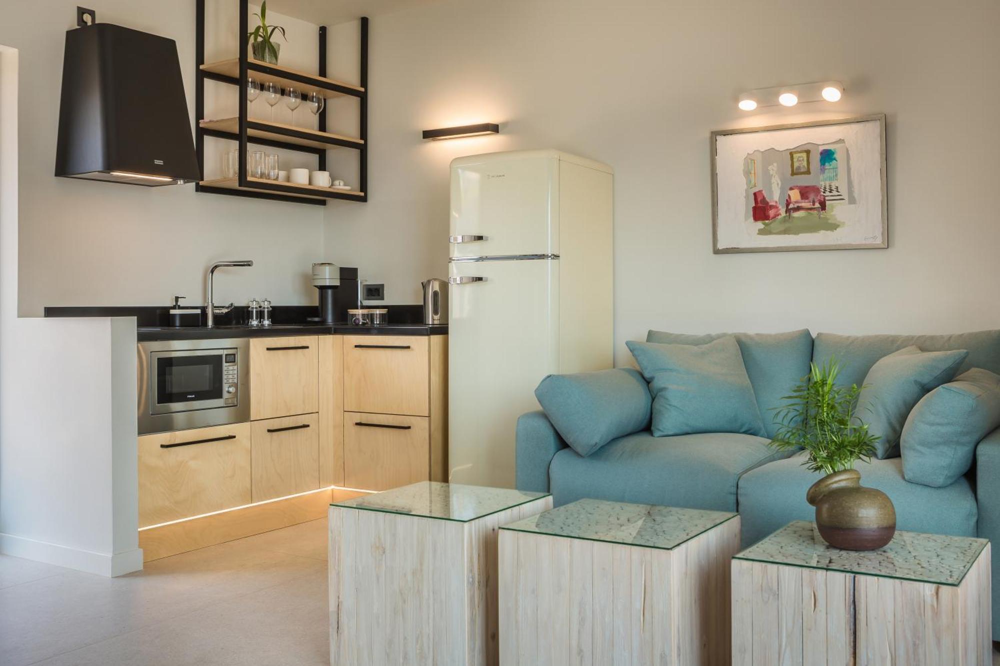 Harmony Suites Χελμάτα Δωμάτιο φωτογραφία